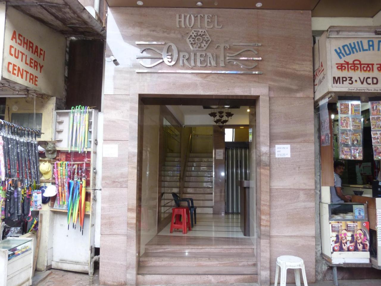 Hotel Orient Palace Мумбаи Экстерьер фото